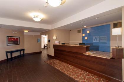 Holiday Inn Express Vernon-Manchester an IHG Hotel - image 4