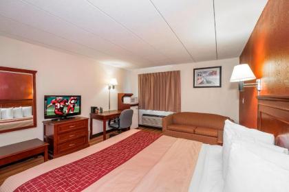 Red Roof Inn Hartford - Vernon - image 5