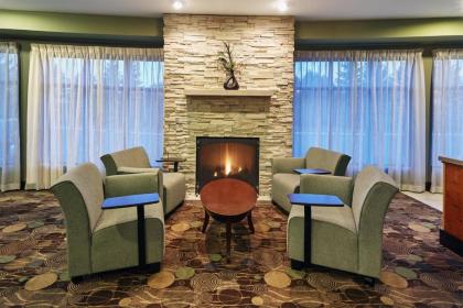 Holiday Inn Express & Suites Madison-Verona an IHG Hotel - image 11