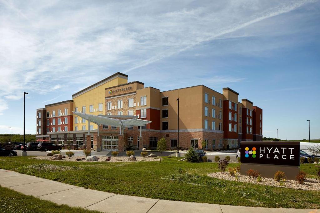 Hyatt Place Madison/Verona - main image