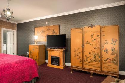 Montgomery Inn BnB - image 13