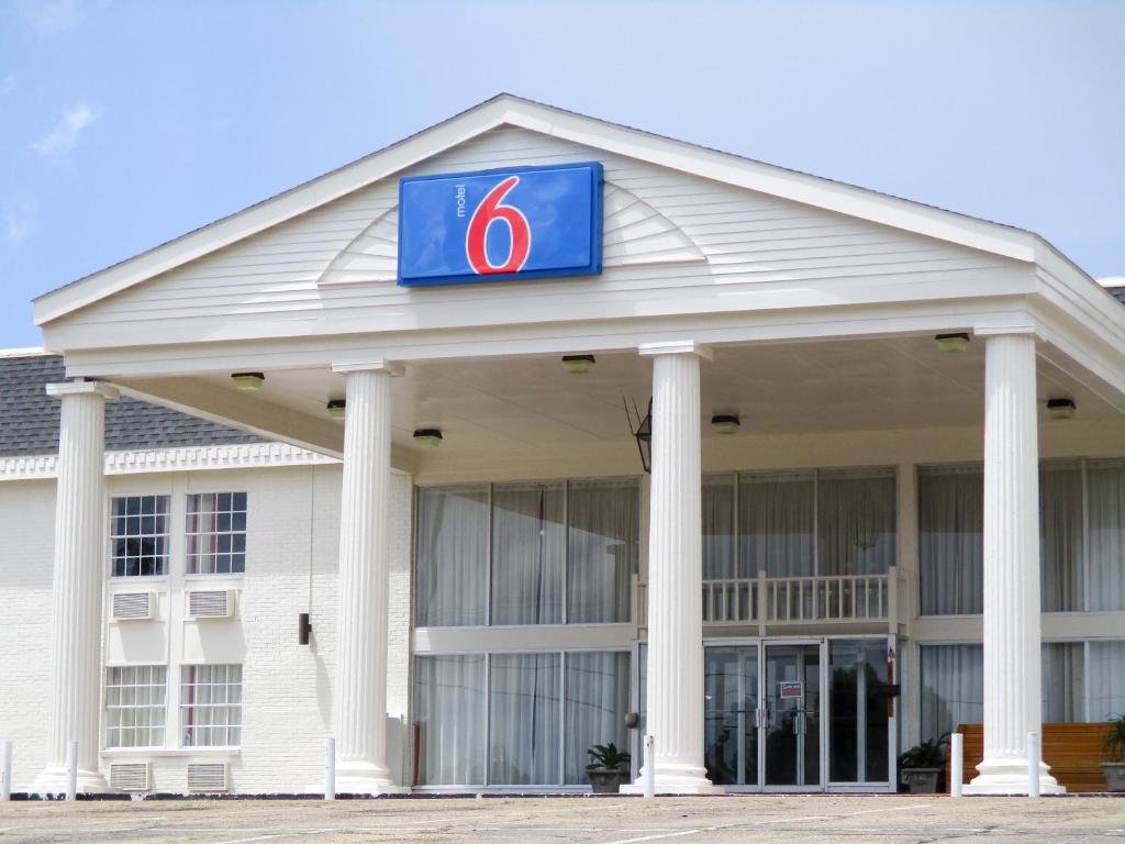 Motel 6-Vicksburg MS - image 6