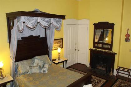 Corners Mansion Inn - A Bed and Breakfast - image 11