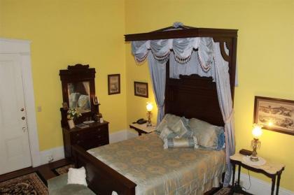 Corners Mansion Inn - A Bed and Breakfast - image 12