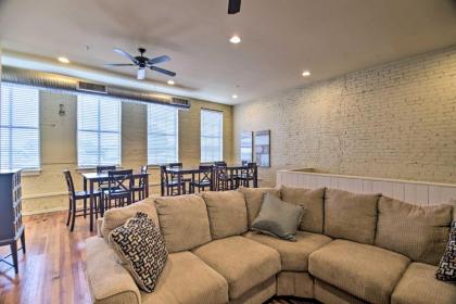 Modernized Dtwn Condo with Patio and Grill Access