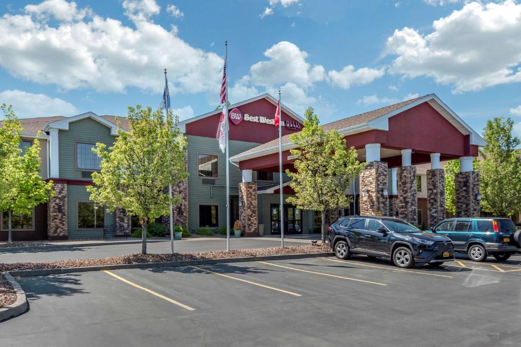 Best Western PLUS Victor Inn & Suites - image 2