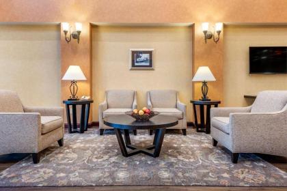 Best Western PLUS Victor Inn & Suites - image 4