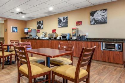 Best Western PLUS Victor Inn & Suites - image 5