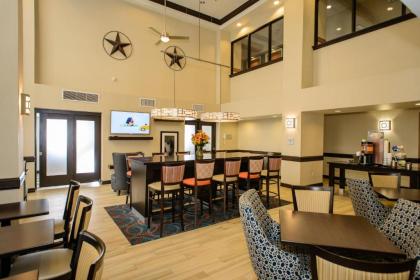 Hampton Inn Victoria - image 15