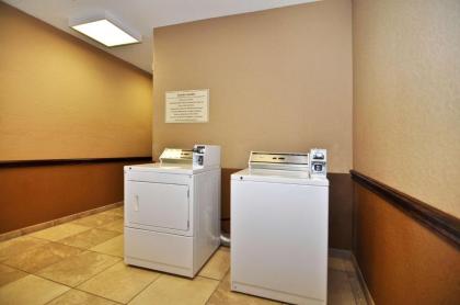 Best Western PLUS Victoria Inn & Suites - image 12