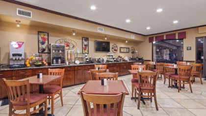 Best Western PLUS Victoria Inn & Suites - image 9