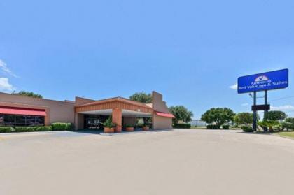 Americas Best Value Inn & Suites Victoria - image 8