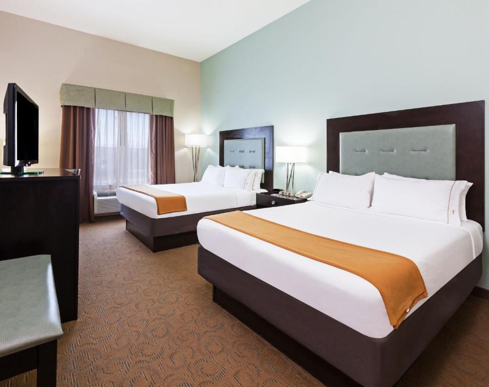 Holiday Inn Express & Suites Victoria an IHG Hotel - image 2