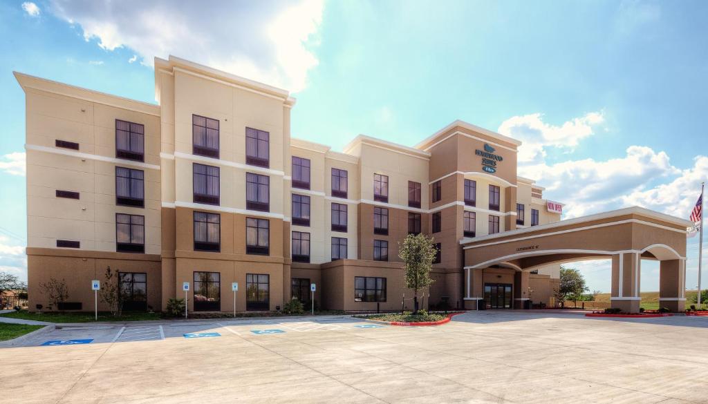 Homewood Suites by Hilton Victoria - image 2