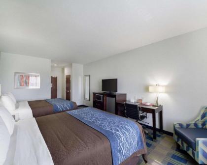 Comfort Inn & Suites Victoria North - image 15