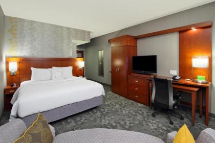 Courtyard by Marriott Victoria - image 14