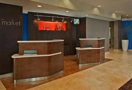 Courtyard by Marriott Victoria - image 7