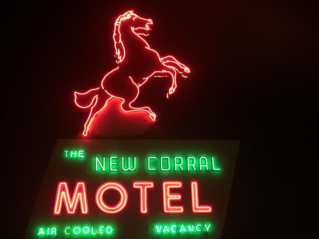 New Corral Motel - main image