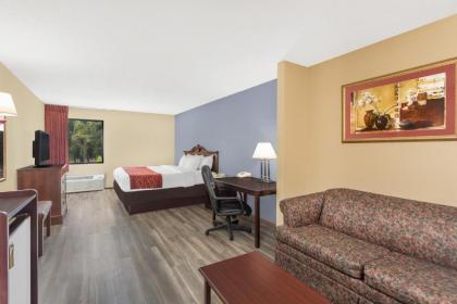 Days Inn by Wyndham Vidalia - image 2