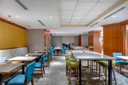 Hilton Garden Inn Tysons Corner - image 4