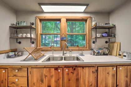 Vilas Creekside Treetop Cabin with Views! - image 14