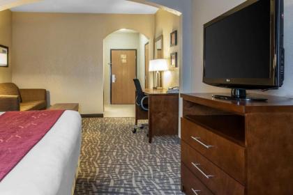 Comfort Suites - Vincennes - image 15