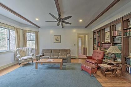 Vineyard Haven House - Easy Access to Beaches - image 16