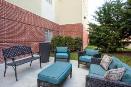 Candlewood Suites Virginia Beach Town Center an IHG Hotel - image 3