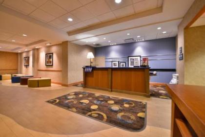 Hampton Inn Virginia Beach-Oceanfront South - image 5