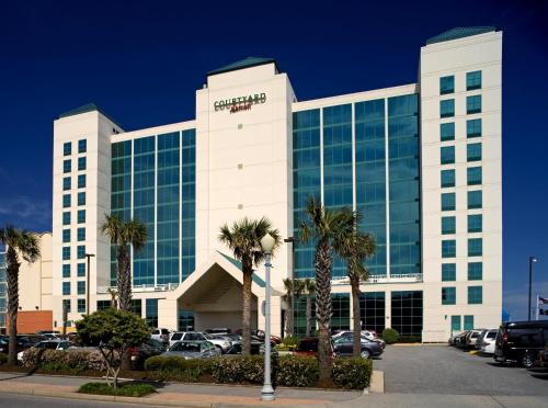 Courtyard Virginia Beach Oceanfront/South - image 2