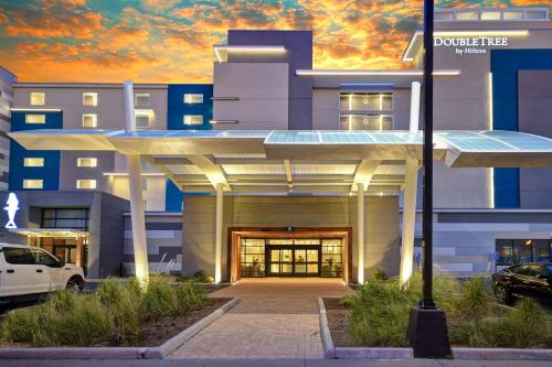 DoubleTree by Hilton Oceanfront Virginia Beach - image 2