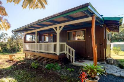 'Fern Cottage' Island Escape with Rainforest View! - image 5