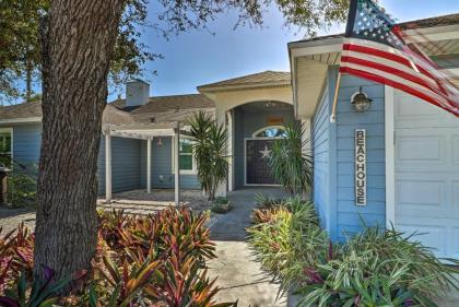 Charming Vero Beach House 300 Ft to Private Beach