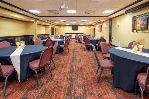 Hampton Inn & Suites Waco-South - image 5