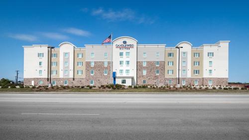 Candlewood Suites Waco an IHG Hotel - main image