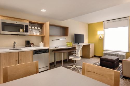 Home2 Suites By Hilton Waco - image 4