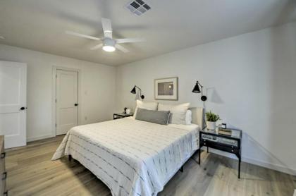 Home with Modern Charm Less Than 3Mi to Magnolia Market - image 17