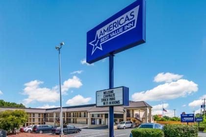 Americas Best Value Inn Wadesboro - image 6