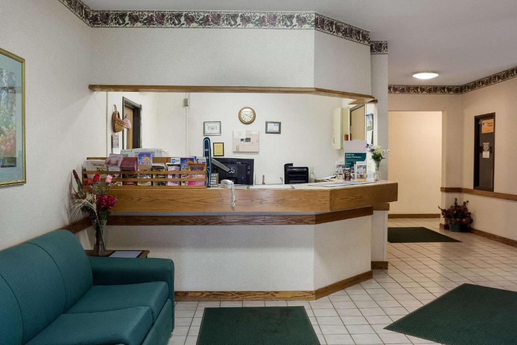 Rodeway Inn Wahpeton - image 3