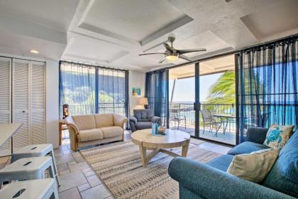 Updated Makaha Condo with Pool and Ocean-View Lanai! - image 13