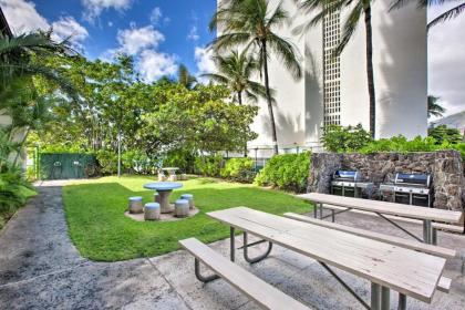 Updated Makaha Condo with Pool and Ocean-View Lanai! - image 4