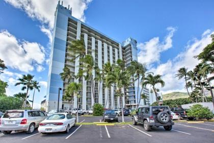 Updated Makaha Condo with Pool and Ocean-View Lanai! - image 5