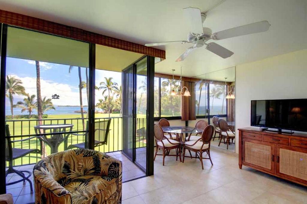 Kihei Surfside #211 by Ali'i Resorts - image 6