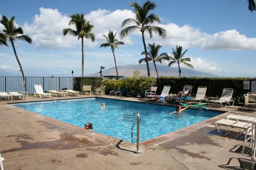 Kihei Surfside #214 by Ali'i Resorts - image 4