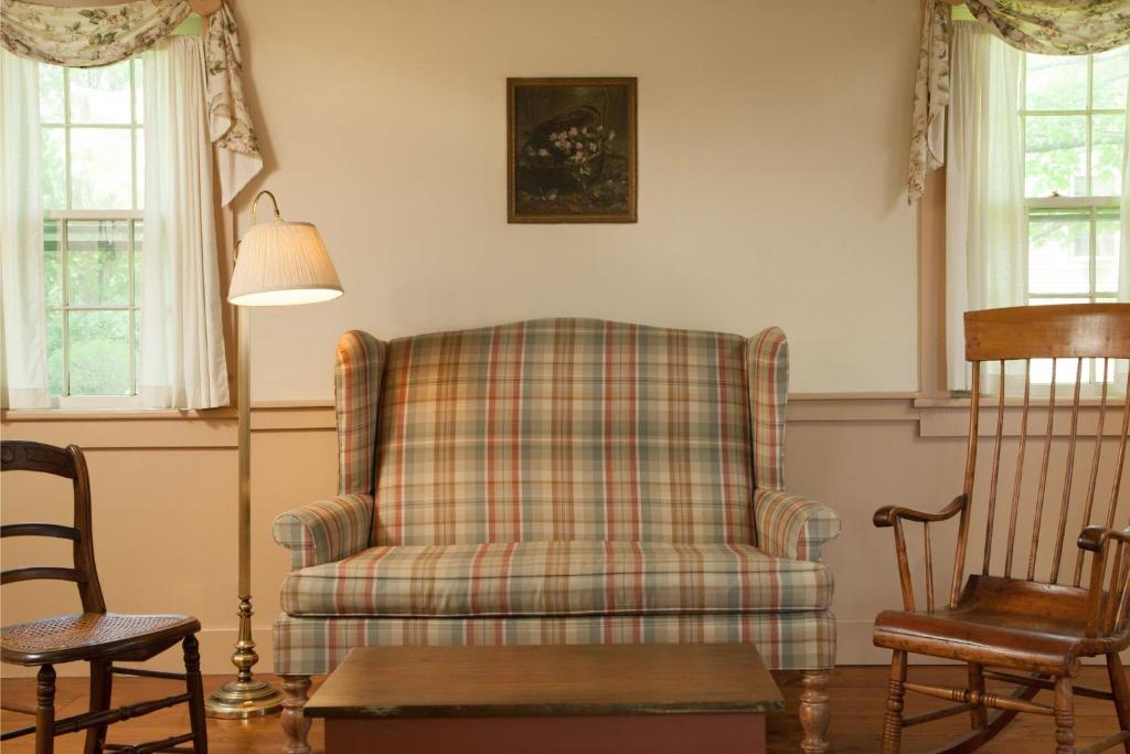 The Featherbed Inn - image 3