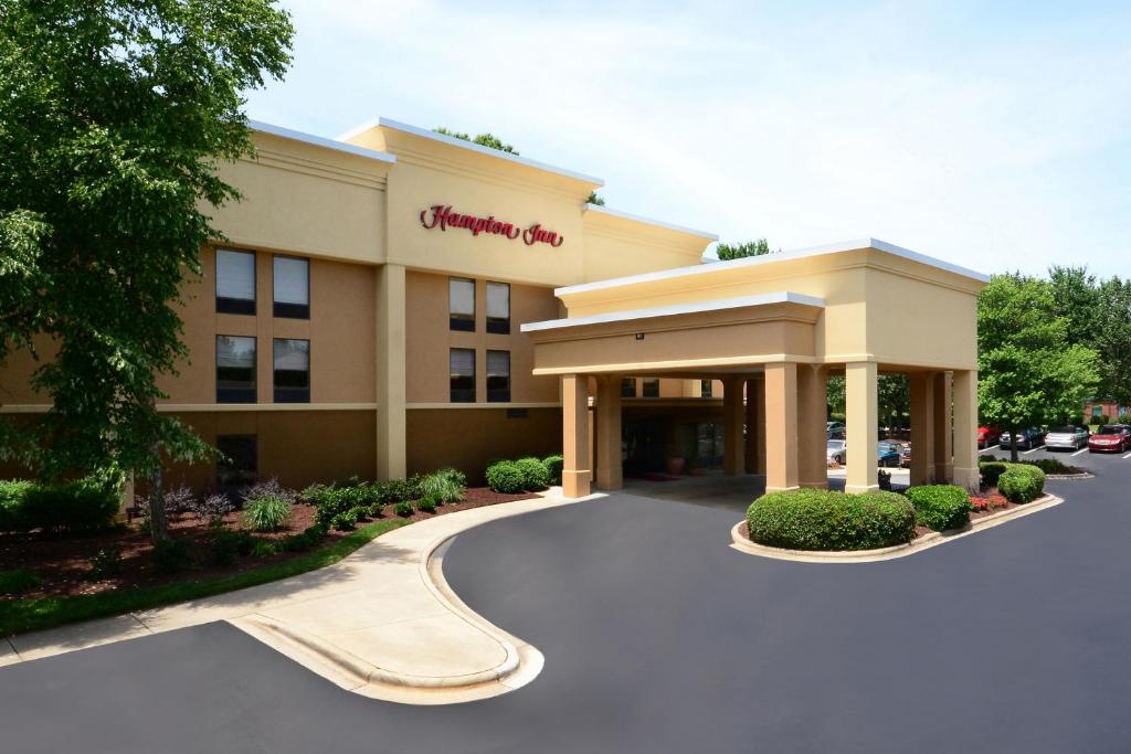 Hampton Inn Raleigh/Town of Wake Forest - image 4