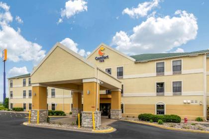 Comfort Inn Walcott near Davenport - image 1