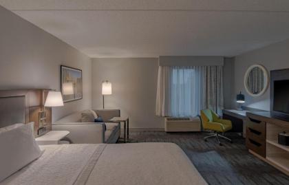 Hampton Inn Waldorf - image 14