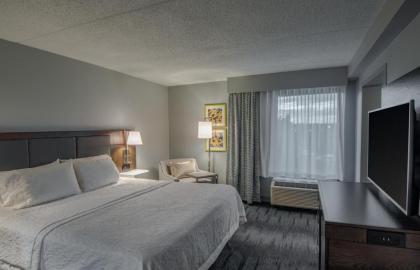 Hampton Inn Waldorf - image 18