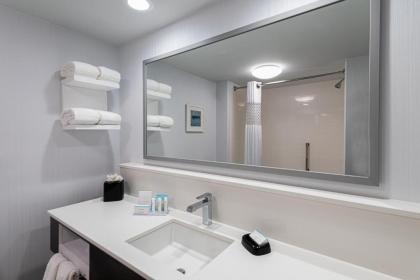 Hampton Inn Waldorf - image 8